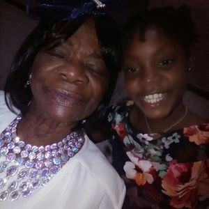 Meet your Posher, Kay